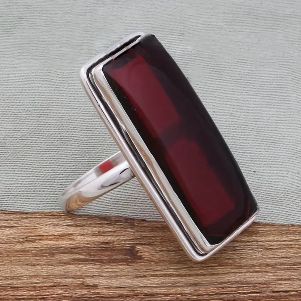 Red Rectangular Gemstone Ring - Picture 2 of 5